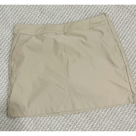 Nike Golf Dri Fit Skort Womens Size 10 (M) Beige Poly 5 Pocket Mini‎ | Clean - Picture 1 of 7